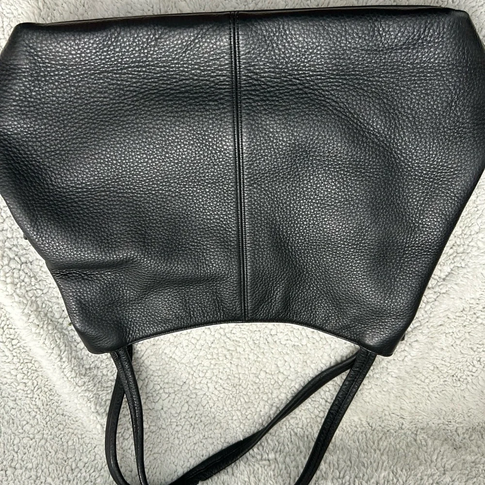 Vince Camuto leather purse - Picture 2 of 6